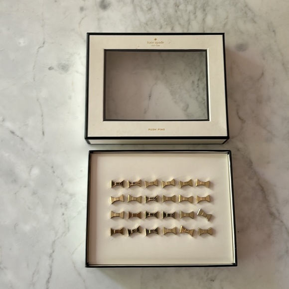 Kate Spade 24 Bow Push Pins - Picture 3 of 6